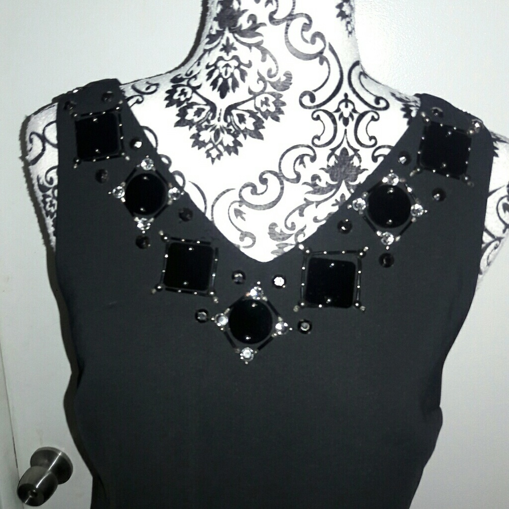 Little Black Dress - Picture 4 of 8